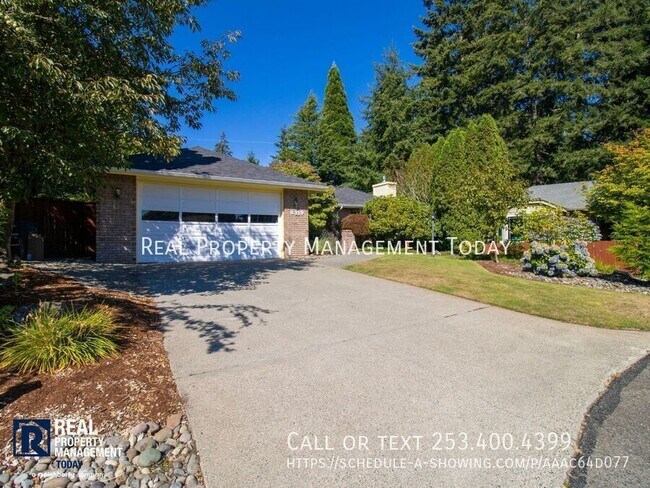 Building Photo - 6319 46th St Ct W