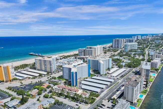 Building Photo - 301 N Ocean Blvd