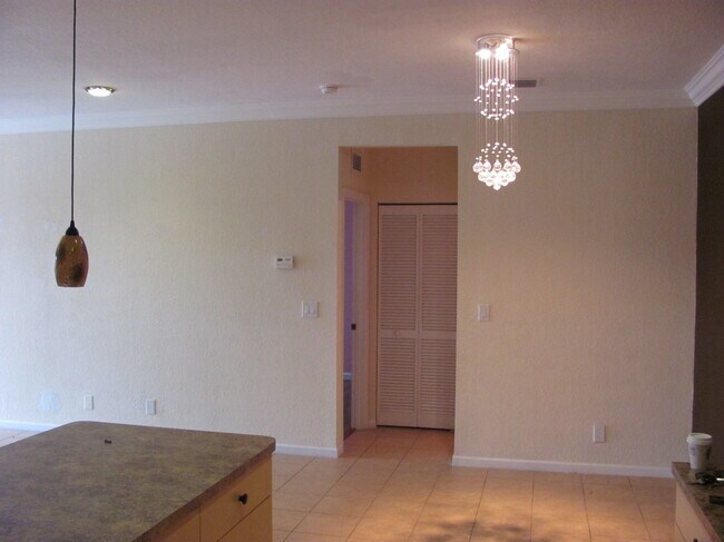 Building Photo - 3569 Forest Hill Blvd