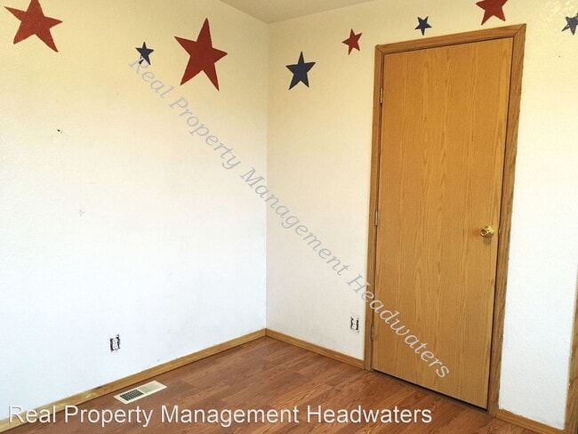 Building Photo - 4 br, 2 bath House - 3390 CB Loop