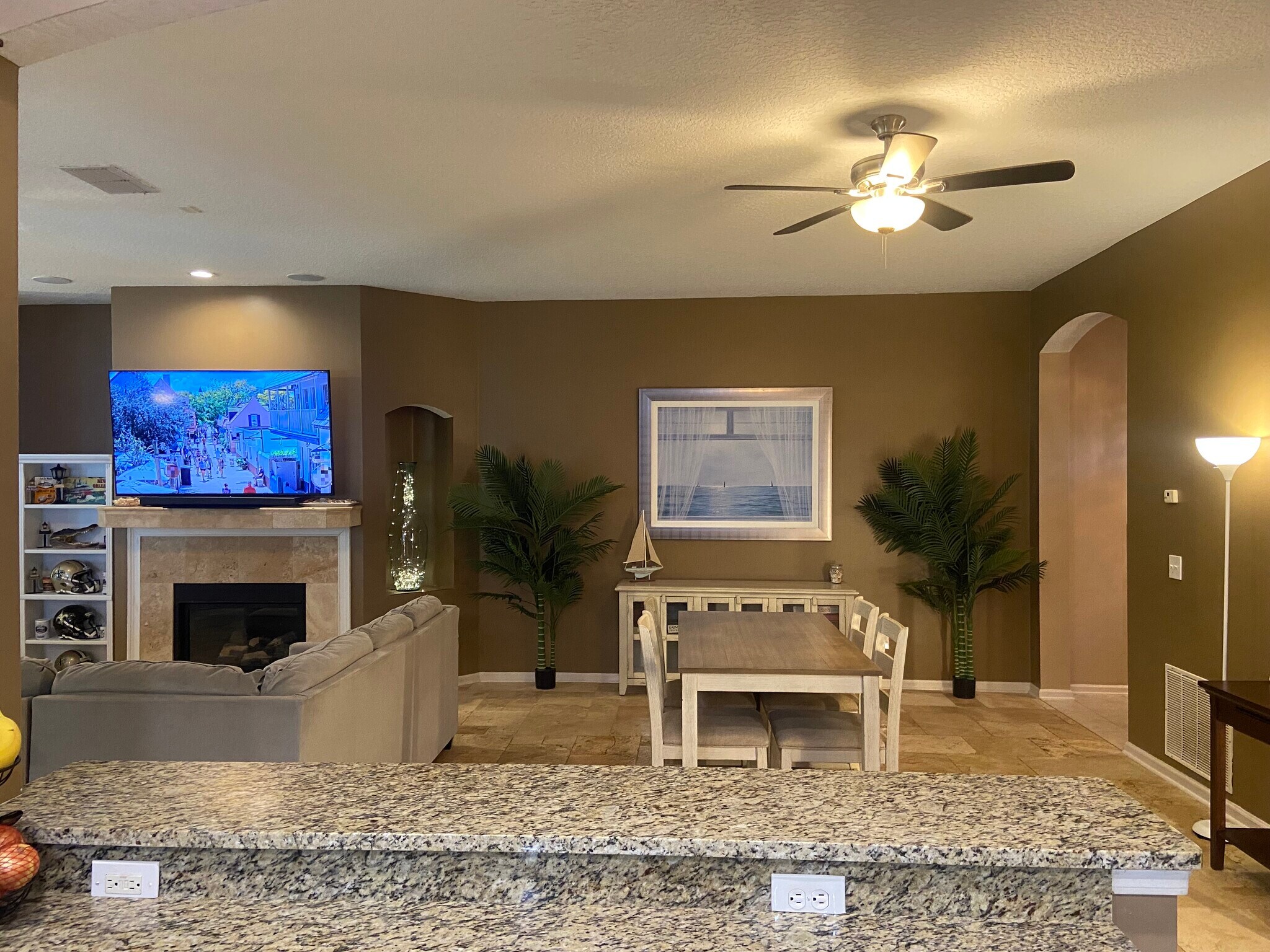 Building Photo - 437 Lake Monroe Pl