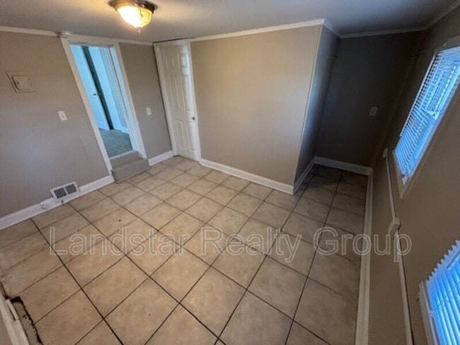 Building Photo - 3762 Parthenia Ave