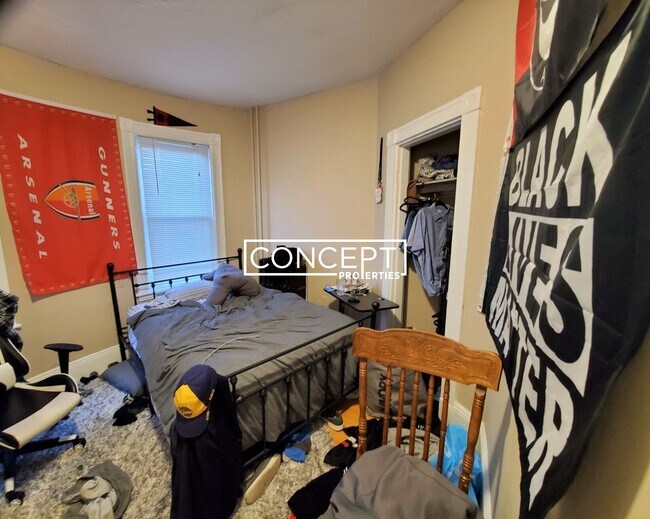 Building Photo - 6A Sunset St. Unit 2