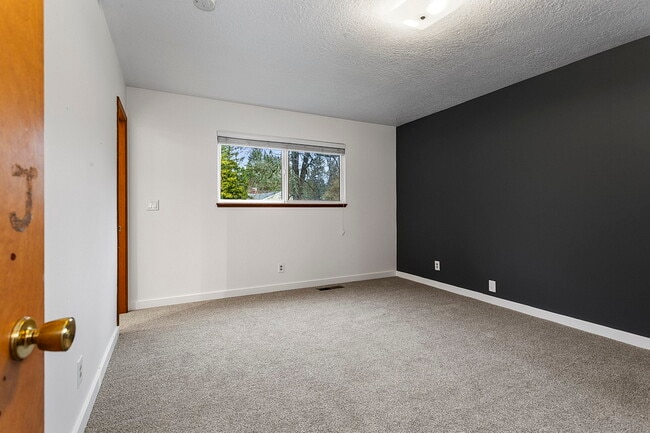 Building Photo - 11400 SW Terra Linda St