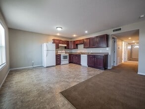 Building Photo - 212-214 E 1st Duplex