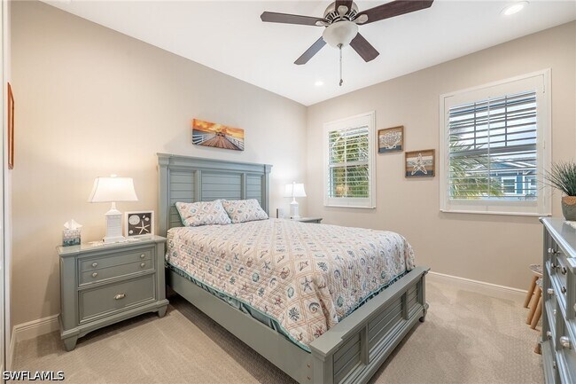 Building Photo - 2555 Seychelles Dr
