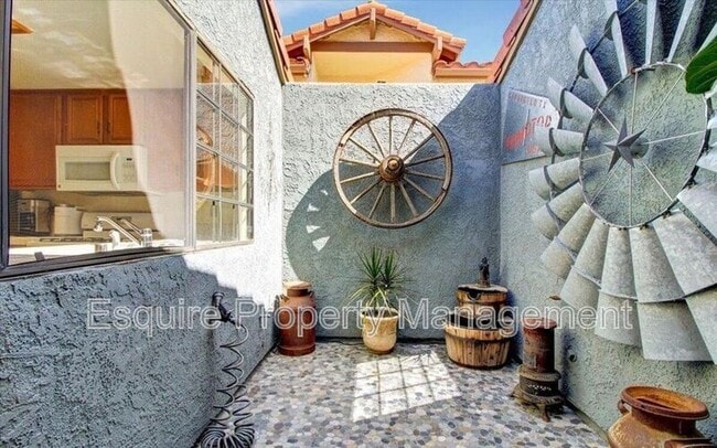 Building Photo - 618 Double Eagle Way