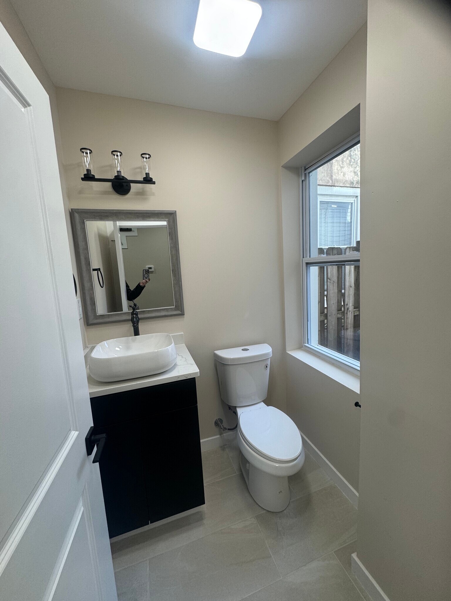 Building Photo - 459 E High St