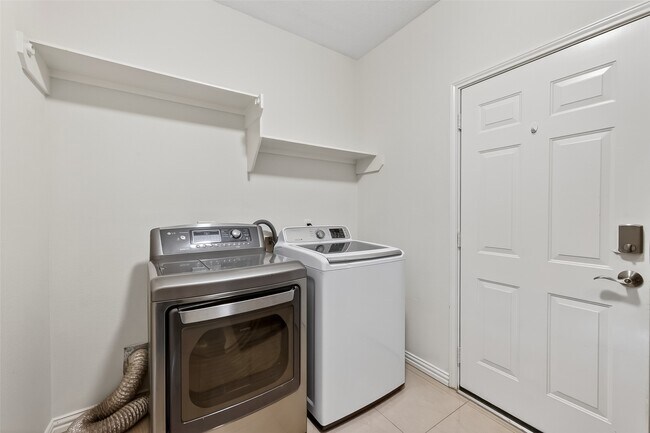 Building Photo - 19326 Colony Trail Ln