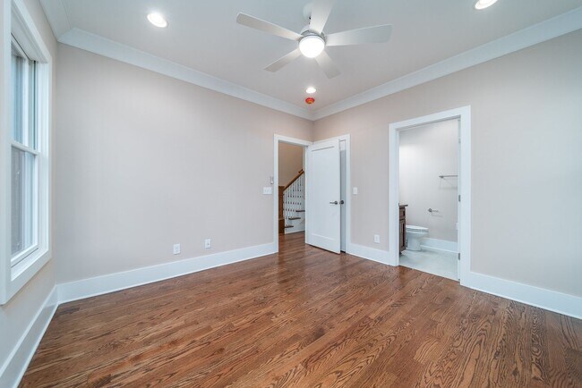 Building Photo - Experience the best of urban living in this stunning 3BR/3.5BA home in the highly sought-after Ge...