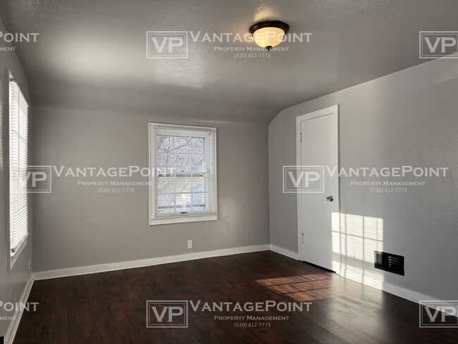 Building Photo - 1123 S Baird St