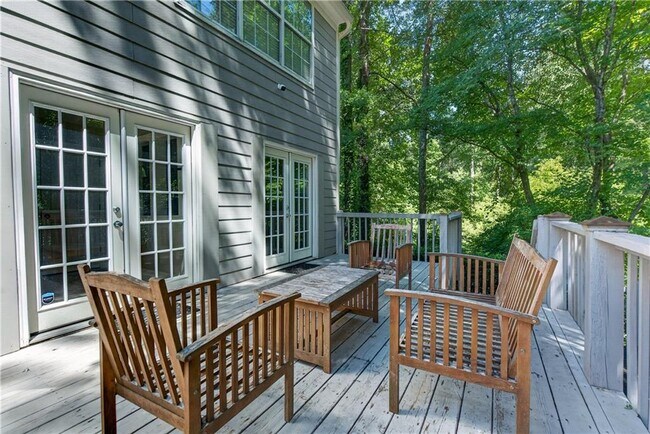 Building Photo - 5035 N Bridges Dr