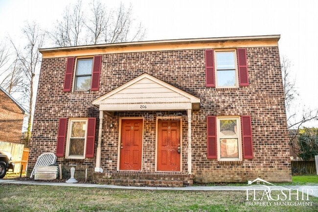 Building Photo - 206 Lindbeth Dr