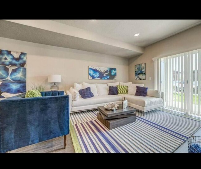 Building Photo - 265 N 670 E