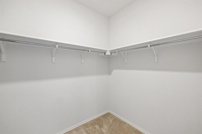 Building Photo - 1221 Backcountry Dr