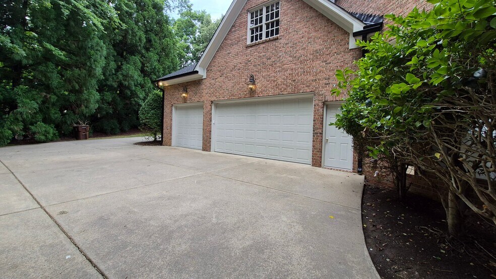 Building Photo - 4413 Turnberry Cir