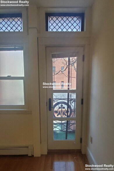 Building Photo - 195 Commonwealth Ave