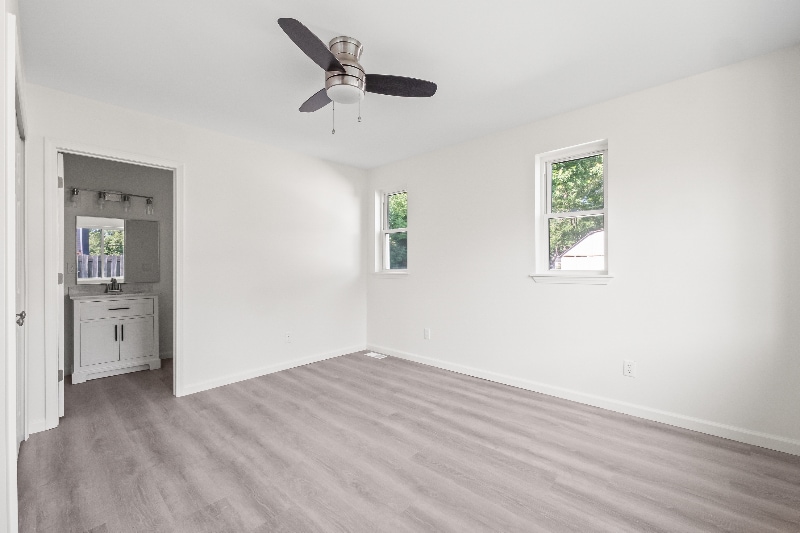 Building Photo - 34 Cross St