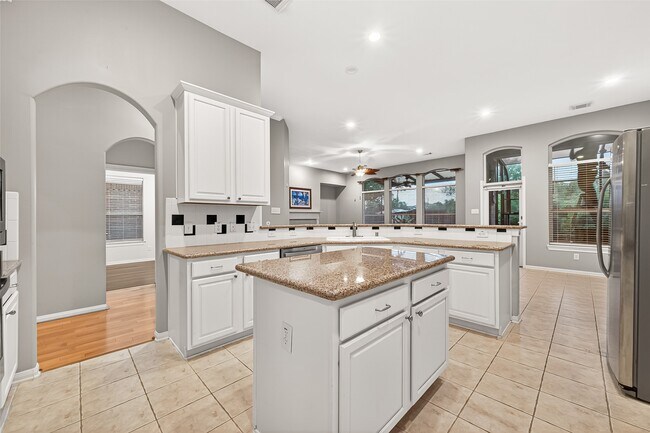 Building Photo - 23734 Indian Hills Way