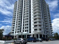 Building Photo - 400 E Colonial Dr