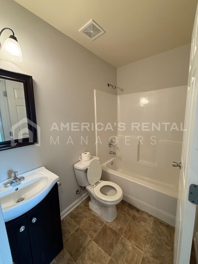 Building Photo - Home Available For Rent in Odenville - AVA...