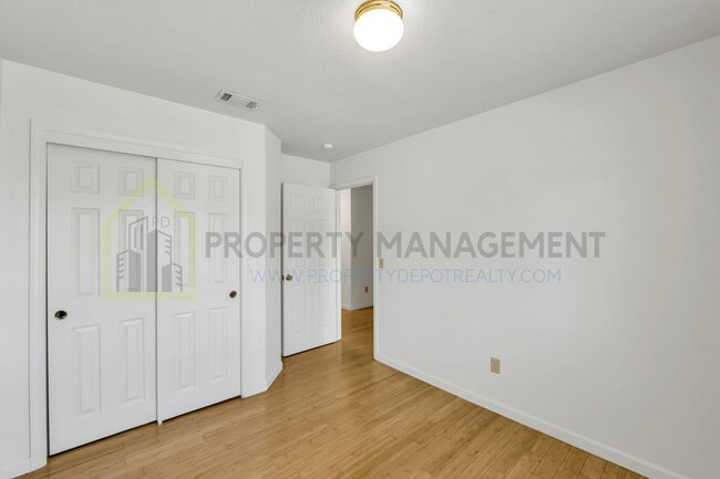 Building Photo - Spacious 4-Bedroom Home for Rent - $2800/m...
