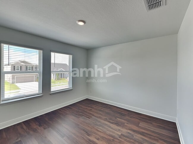 Building Photo - 14628 Cedar Ml Dr