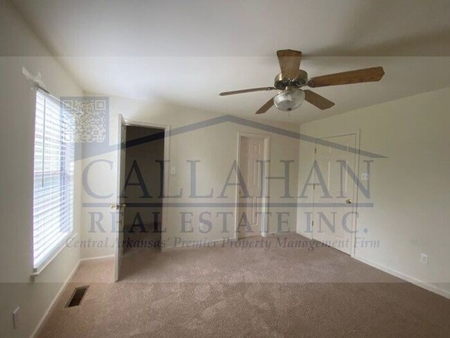 Building Photo - Sherwood 2 Bedroom Townhome