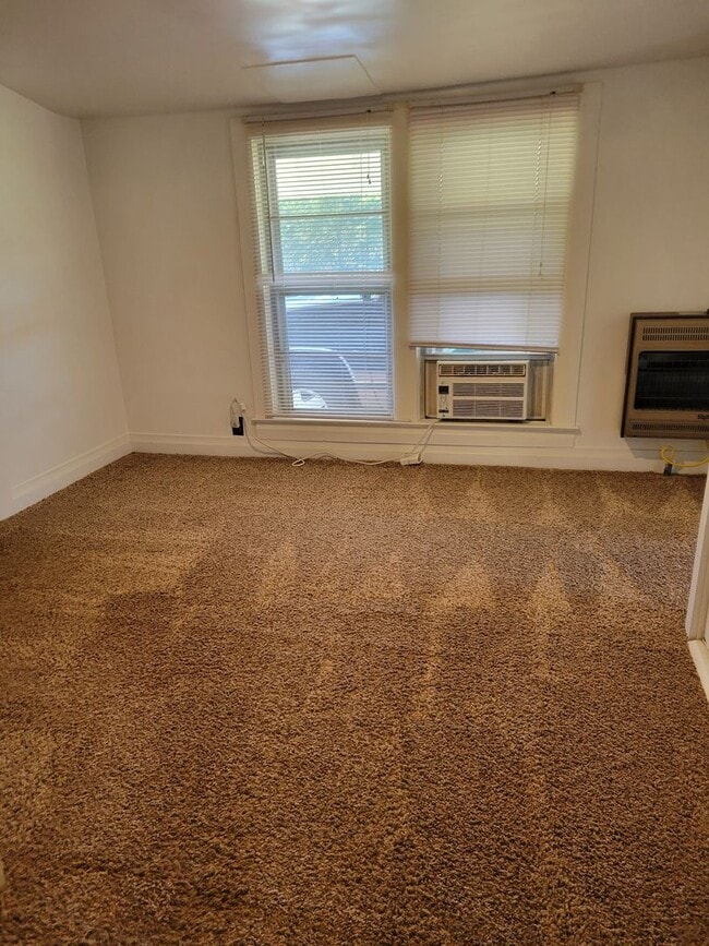 Building Photo - 6555 AR-252