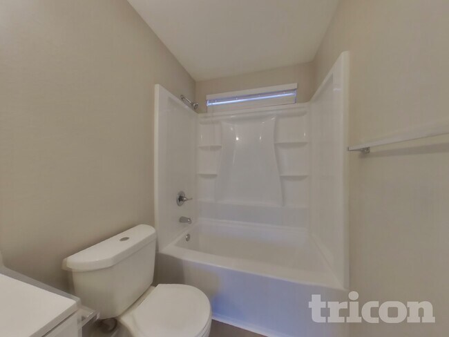 Building Photo - 25172 Omaha Dr