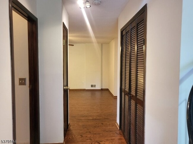 Building Photo - 1 Red Lodge Dr