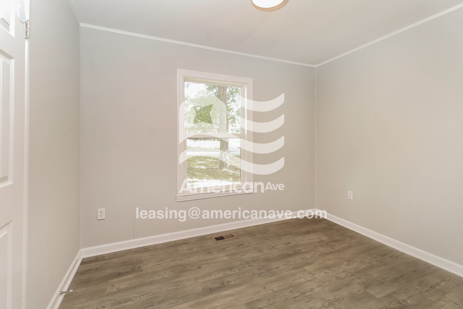 Building Photo - 111 Camellia Cir