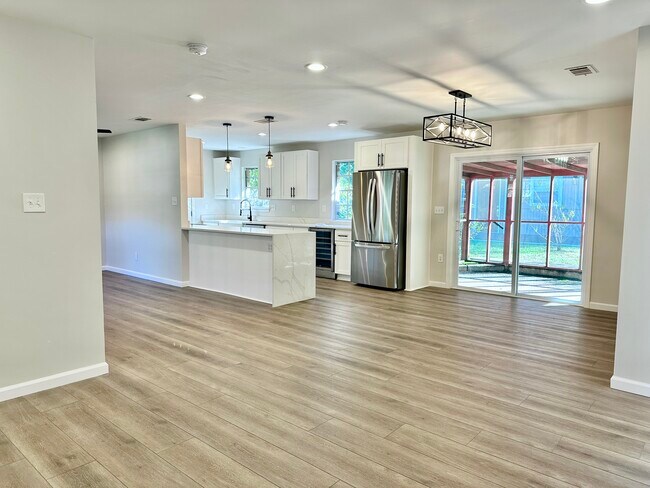 Building Photo - 7615 Long Meadow Ln