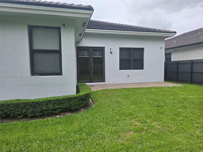 Building Photo - 19410 SW 124th Ct