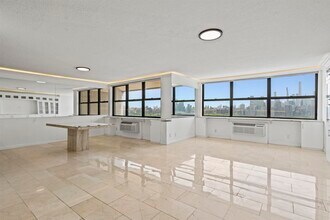 Building Photo - 7004 JFK Blvd E