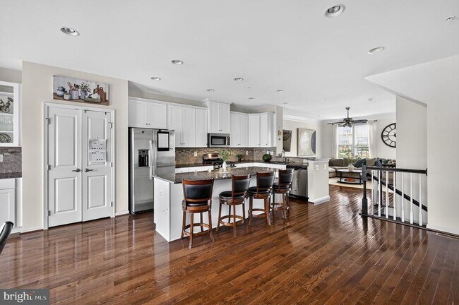 Building Photo - 6357 Walcott Ln
