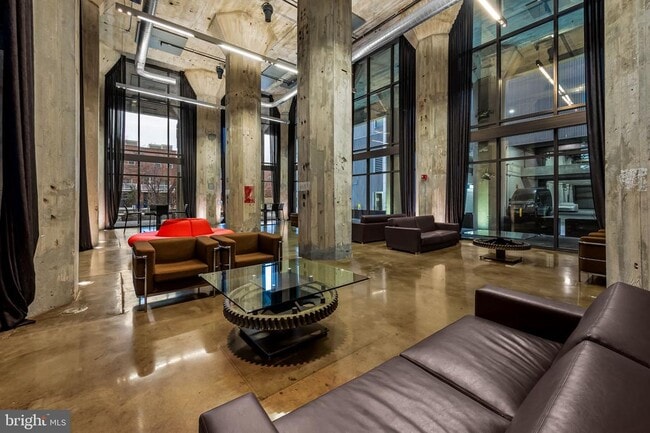 Building Photo - 1200 Steuart St