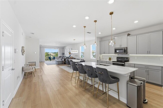 Building Photo - 9014 Pinch Shot Dr