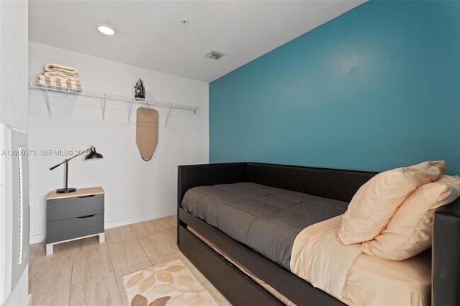 Building Photo - 3900 Biscayne Blvd