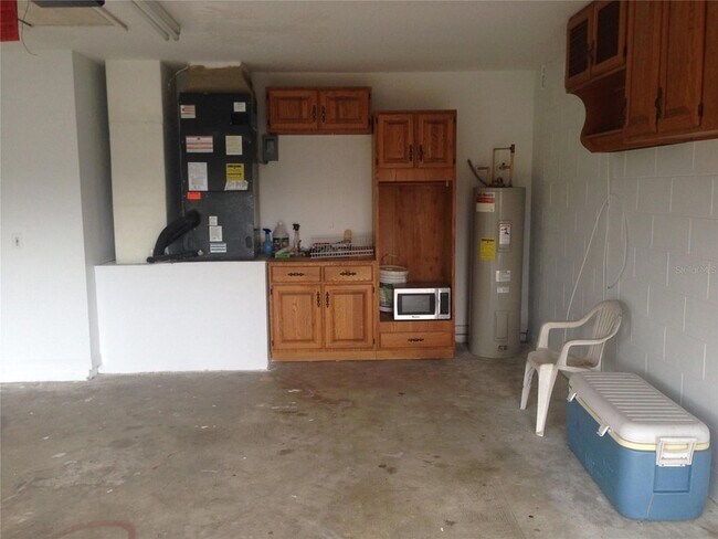 Building Photo - 1680 Evergreen Ct