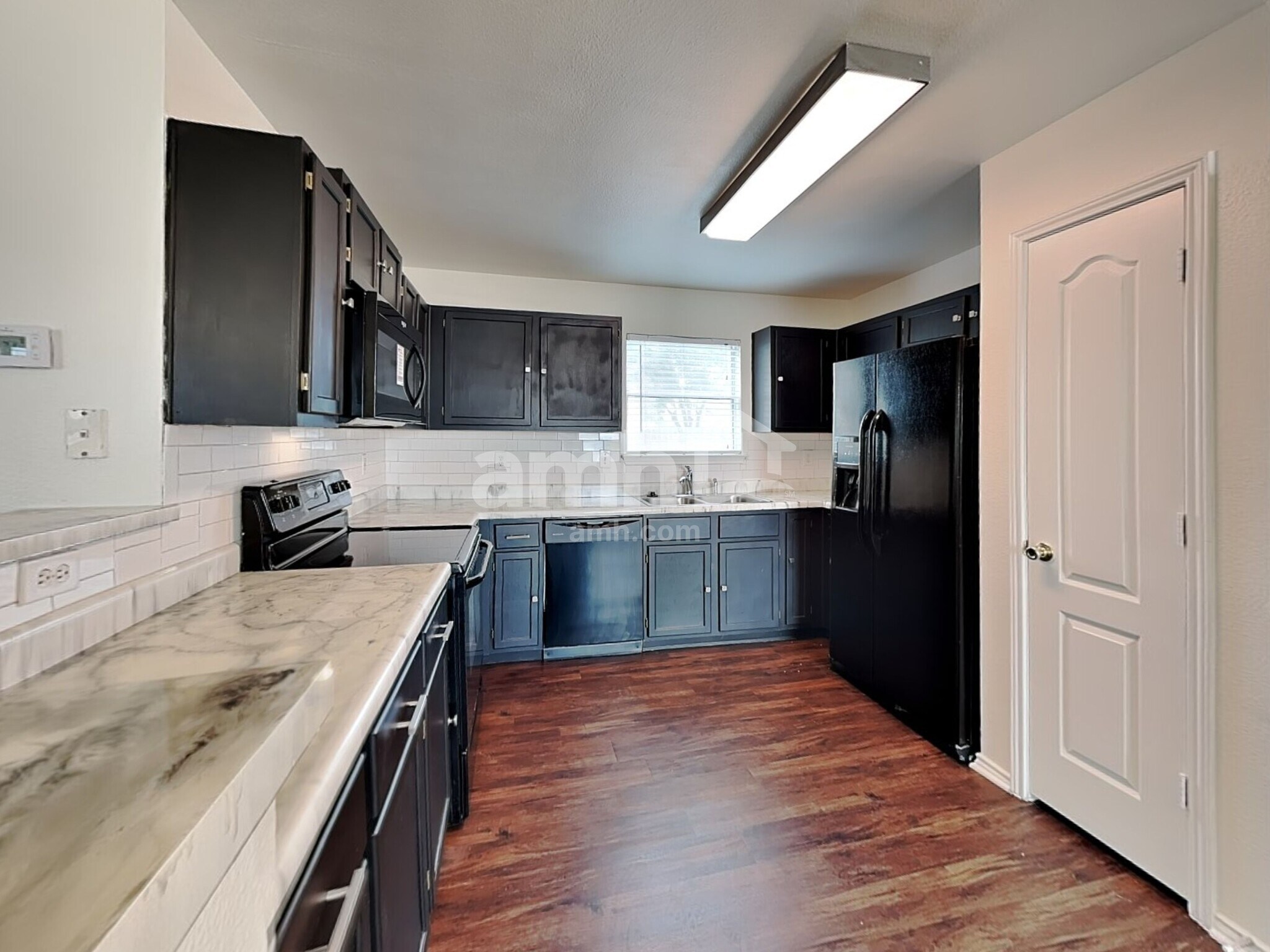 Building Photo - 6702 Sandy Point Dr