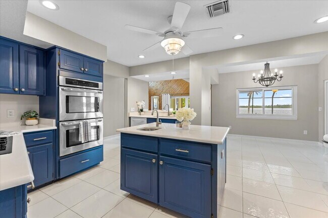 Building Photo - RENT THIS EXTRAORDINARY WATERFRONT HOME