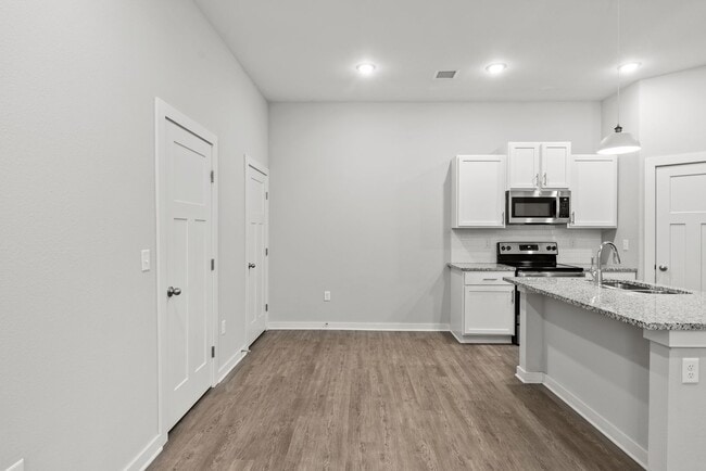 Building Photo - 3619 W 45th St S
