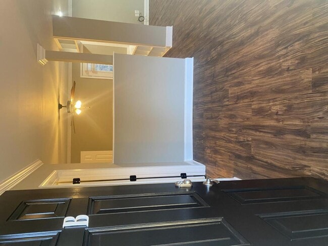 Building Photo - 1435 Fernwood Glendale Rd