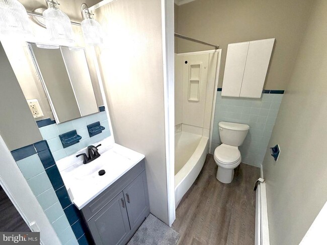 Building Photo - 14 Penn Ave