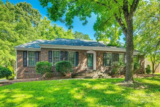 Primary Photo - 11806 Shandon Cir