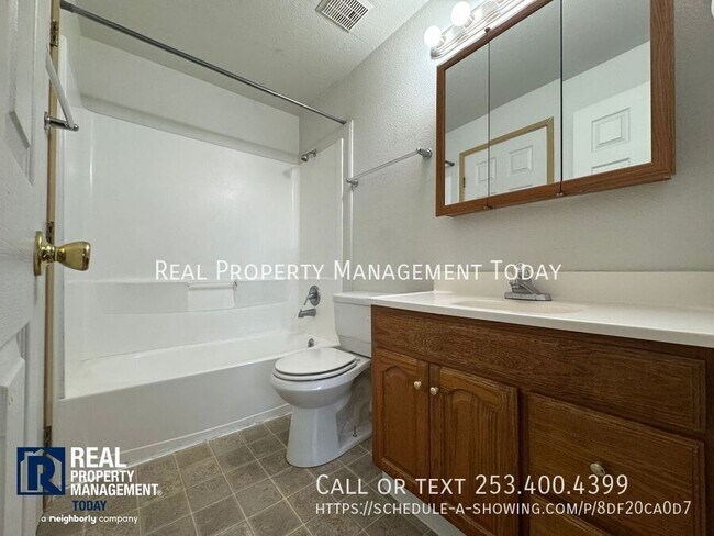 Building Photo - 4016 S Puget Sound Ave