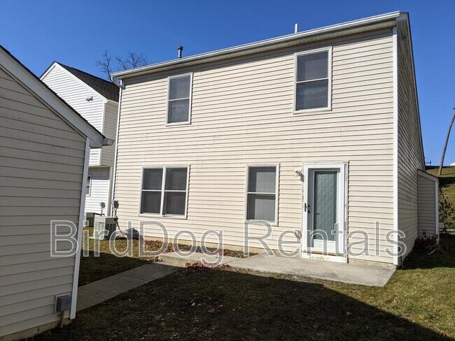 Building Photo - 1848 Village Ridge Ln