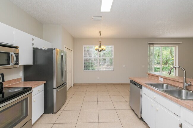 Building Photo - 8723 Morrison Oaks Ct