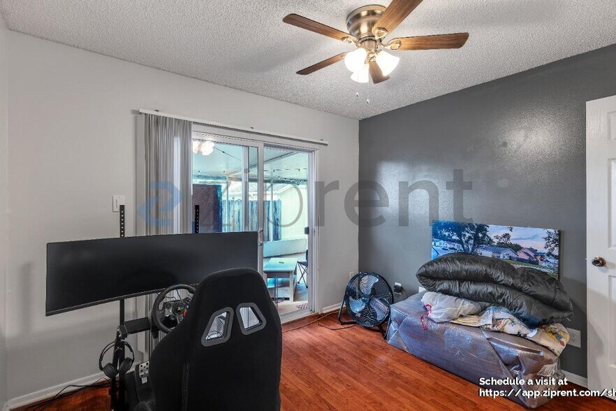 Building Photo - 208 Pap Finn Ct